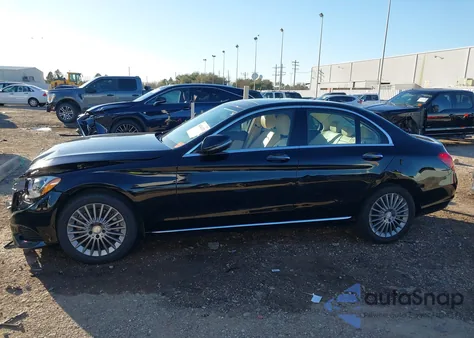 2016 Mercedes-Benz C 300 Luxury 4Matic from USA, damaged, VIN 55SWF4KB1GU137280